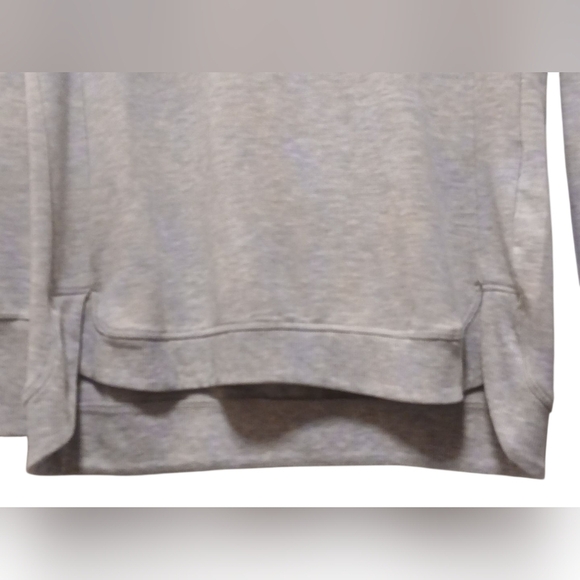 Danskin - NWOT, Ladies Gray Sweatshirt, Long Sleeves, Over Lapping Slits On Both - Picture 9 of 10